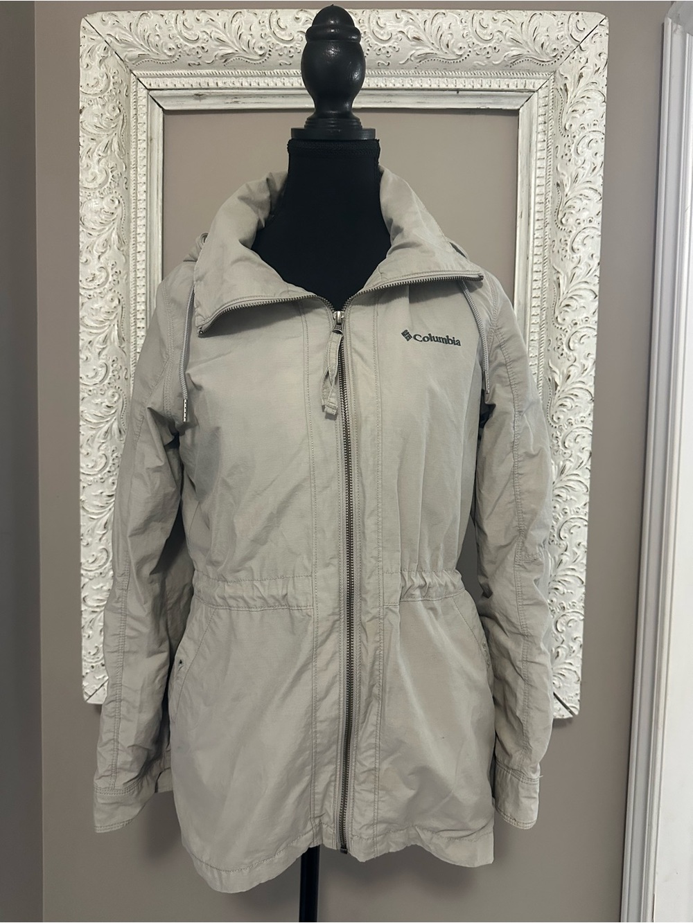 Columbia Women's Kelly Creek Long Hooded Jacket - Size Small